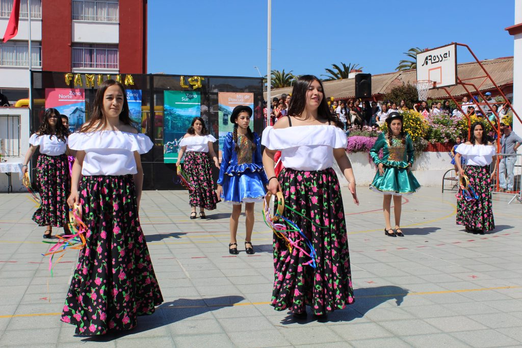 8° Básico A Baile Tirana-min